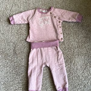 Infant 2 piece sweatsuit “Daddy’s Girl”